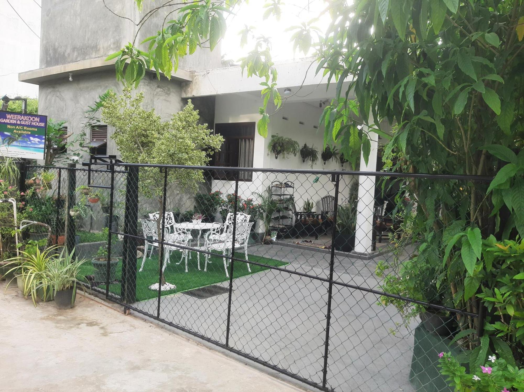 מלון היקדואה Weerakoon Garden Guest מראה חיצוני תמונה